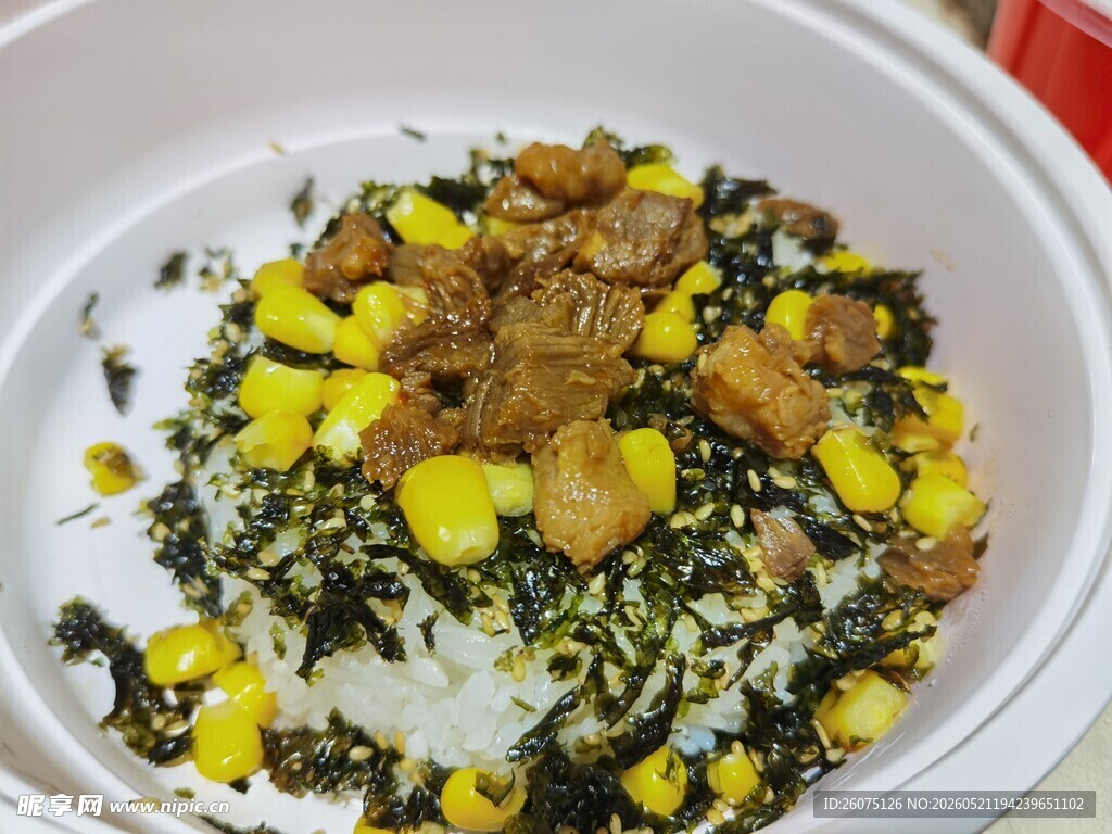 美味肉松玉米拌饭