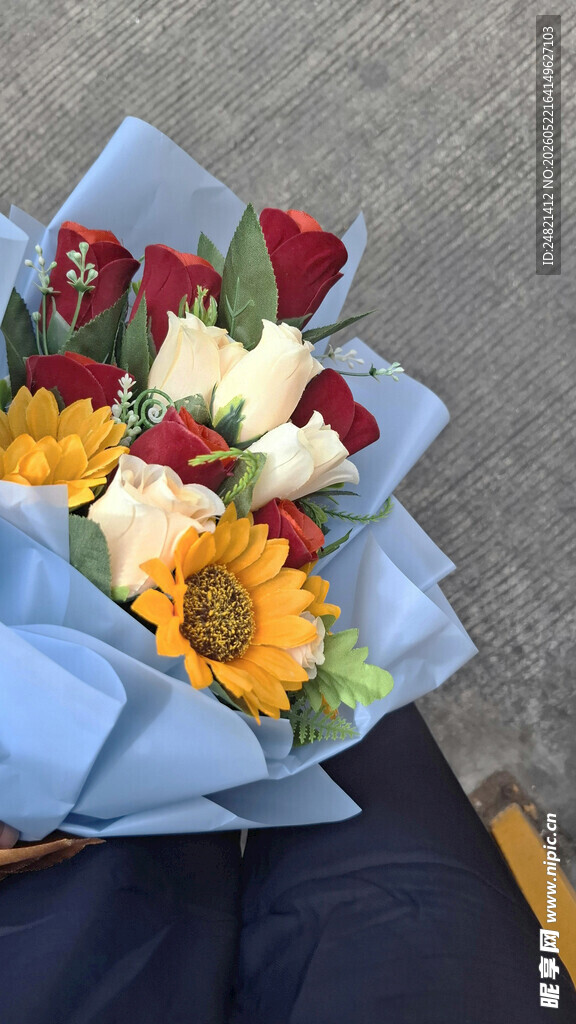 多彩鲜花花束