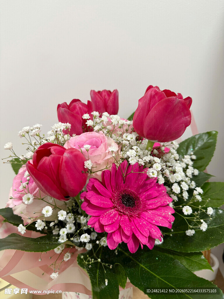 多彩鲜花组合花束