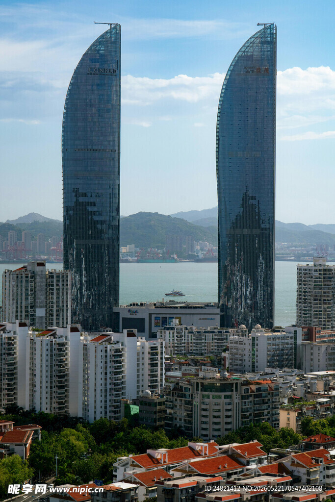 厦门双子塔城市天际线