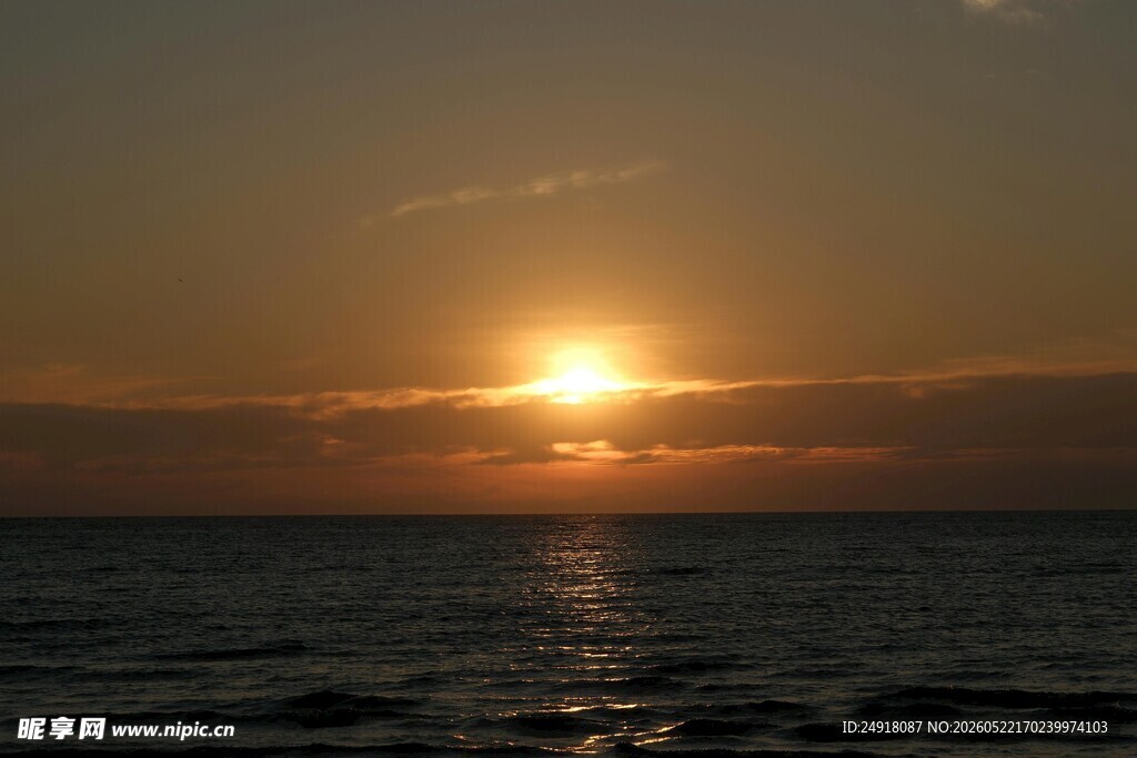 海上日落美景