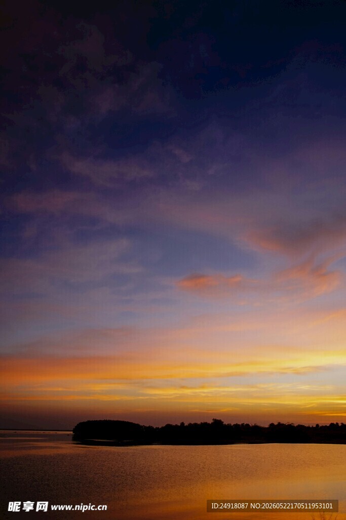 海上绝美日落景观