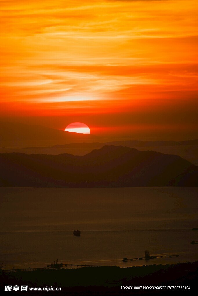 海上壮丽日落美景