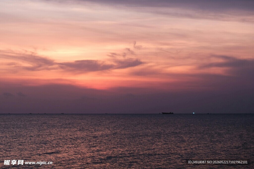 海上绝美日落晚霞景观