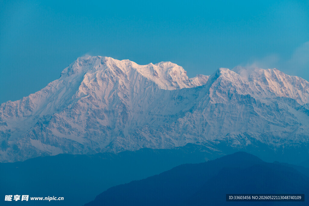 壮丽雪山美景