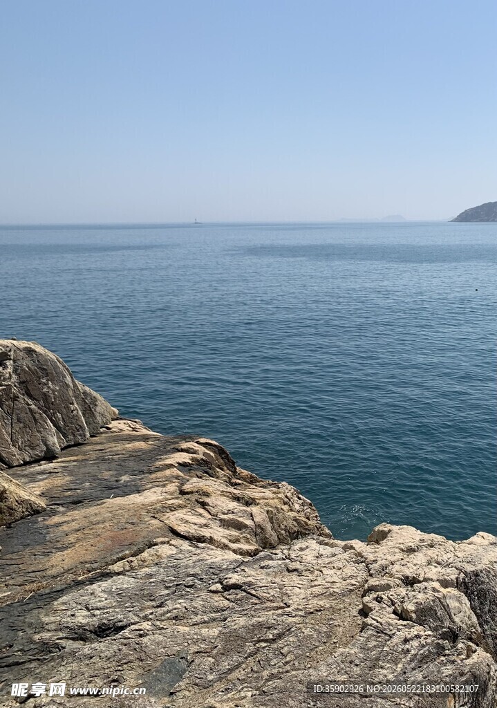 海边岩石景观辽阔海景
