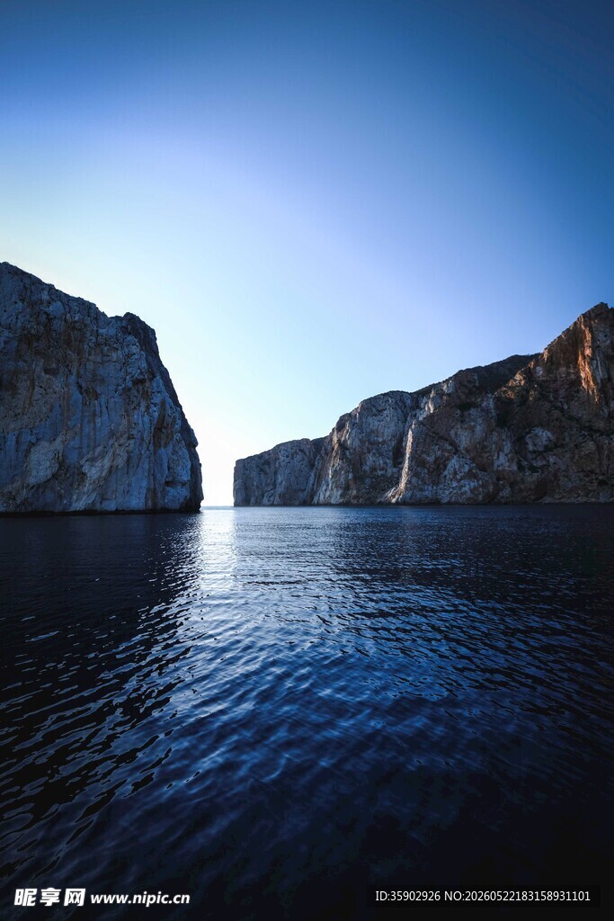 壮丽海峡景观