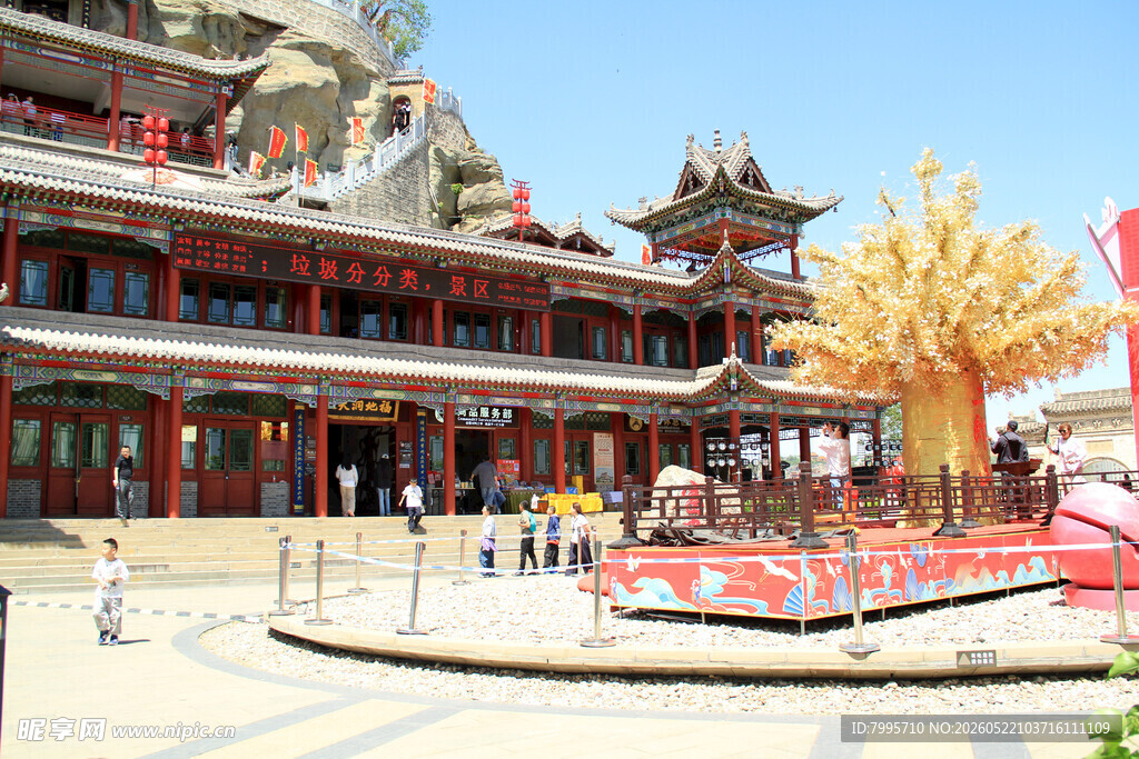 中式古建筑广场景致