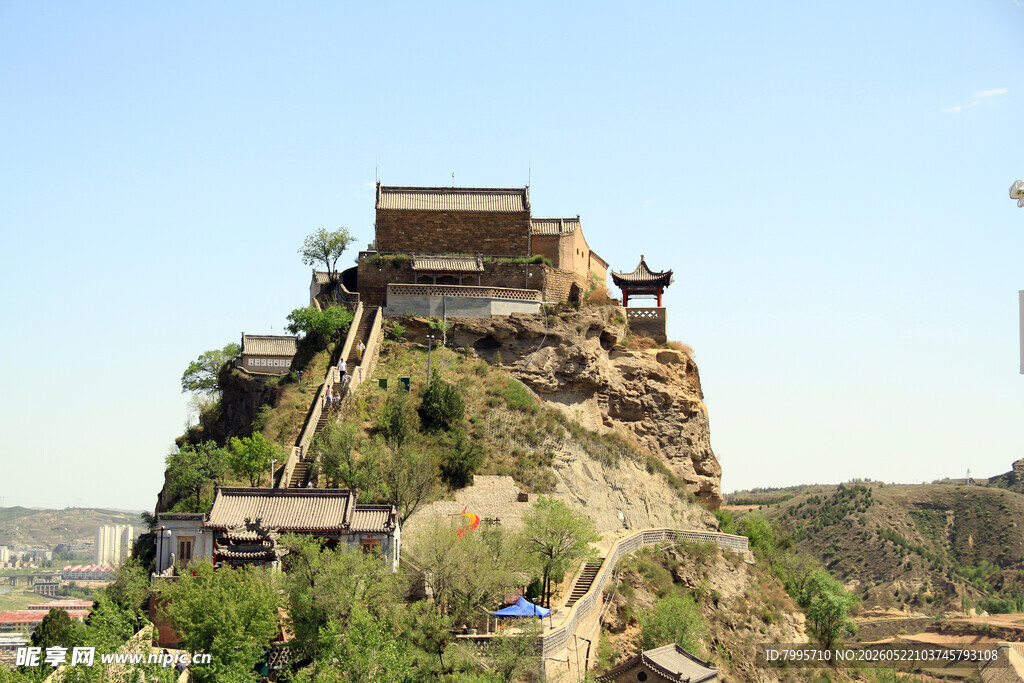 山顶古建筑景观