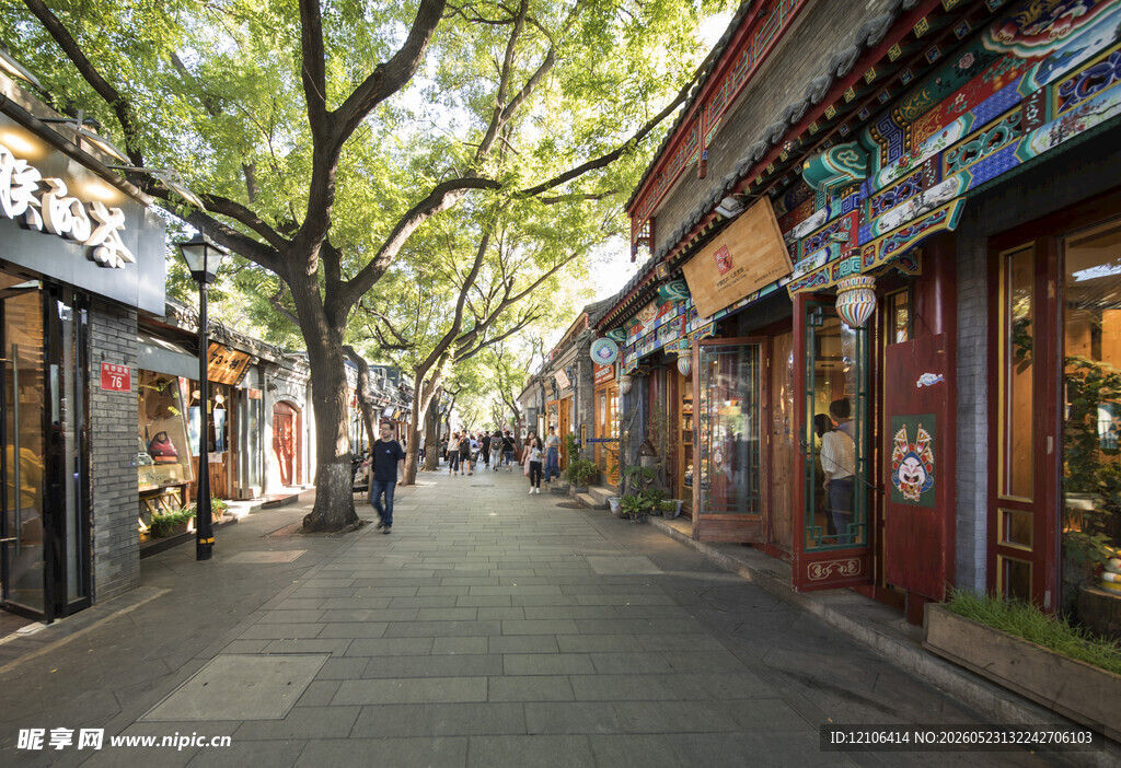 古街小巷的悠闲街景
