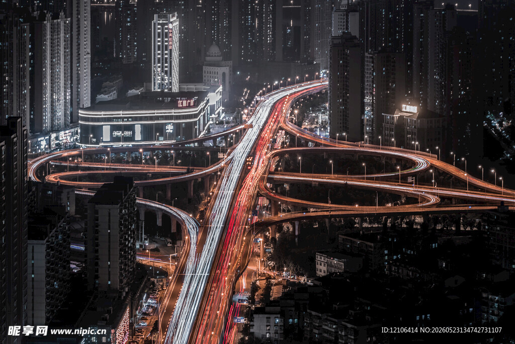 城市立交桥夜景璀璨