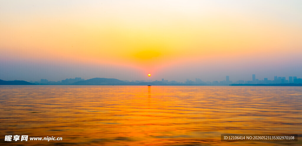 海上日落美景