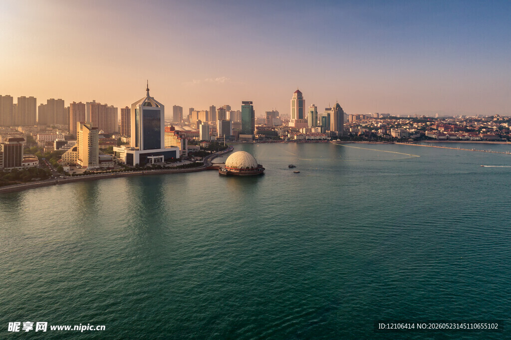 海滨城市美丽天际线景观
