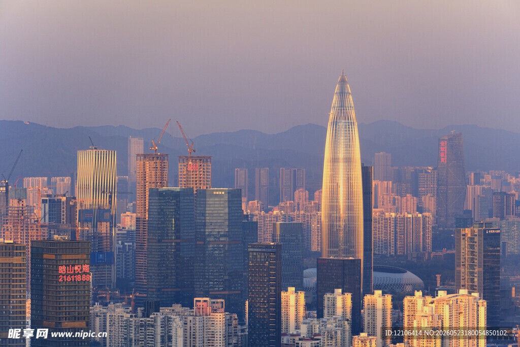 深圳繁华都市天际线景观