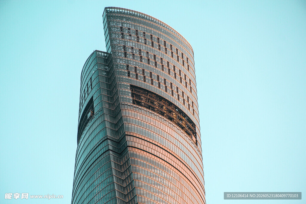 现代摩天大楼的独特外观