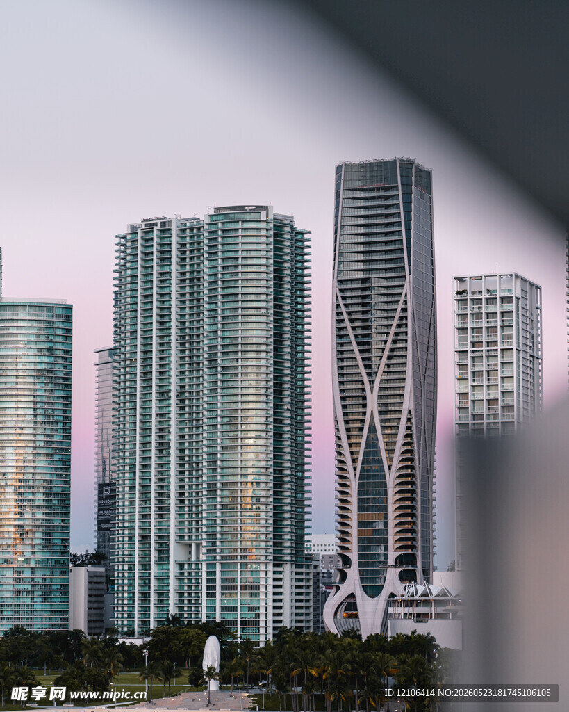 现代都市摩天大楼景观