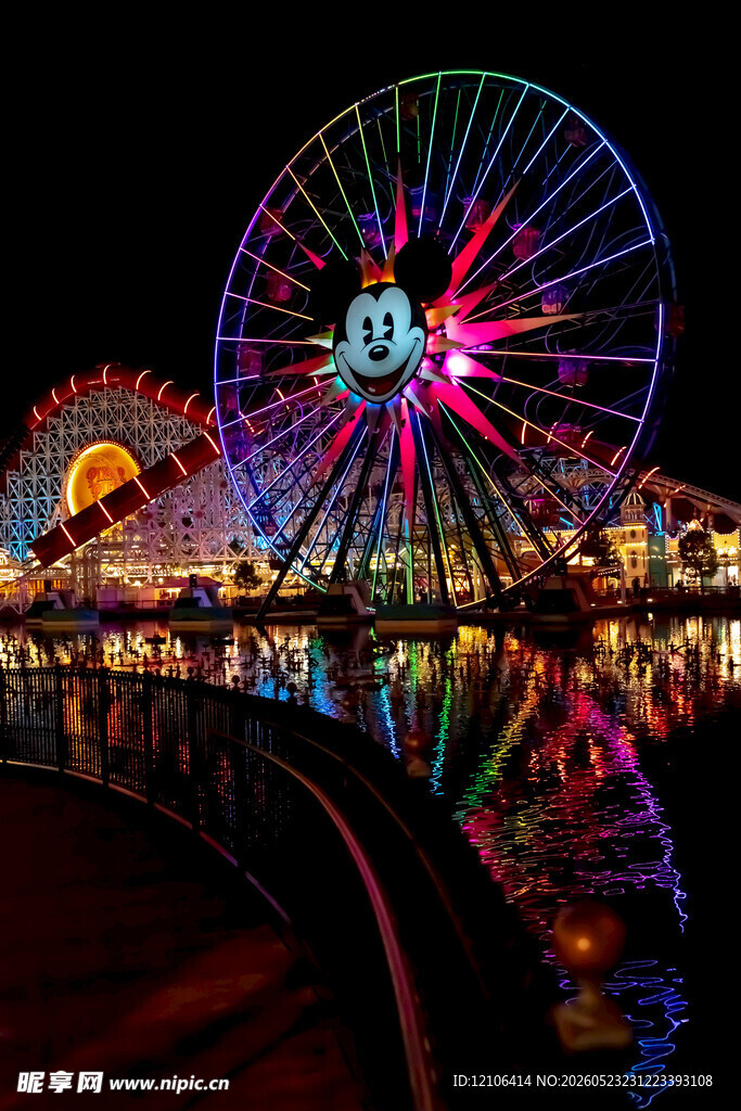 璀璨摩天轮夜景
