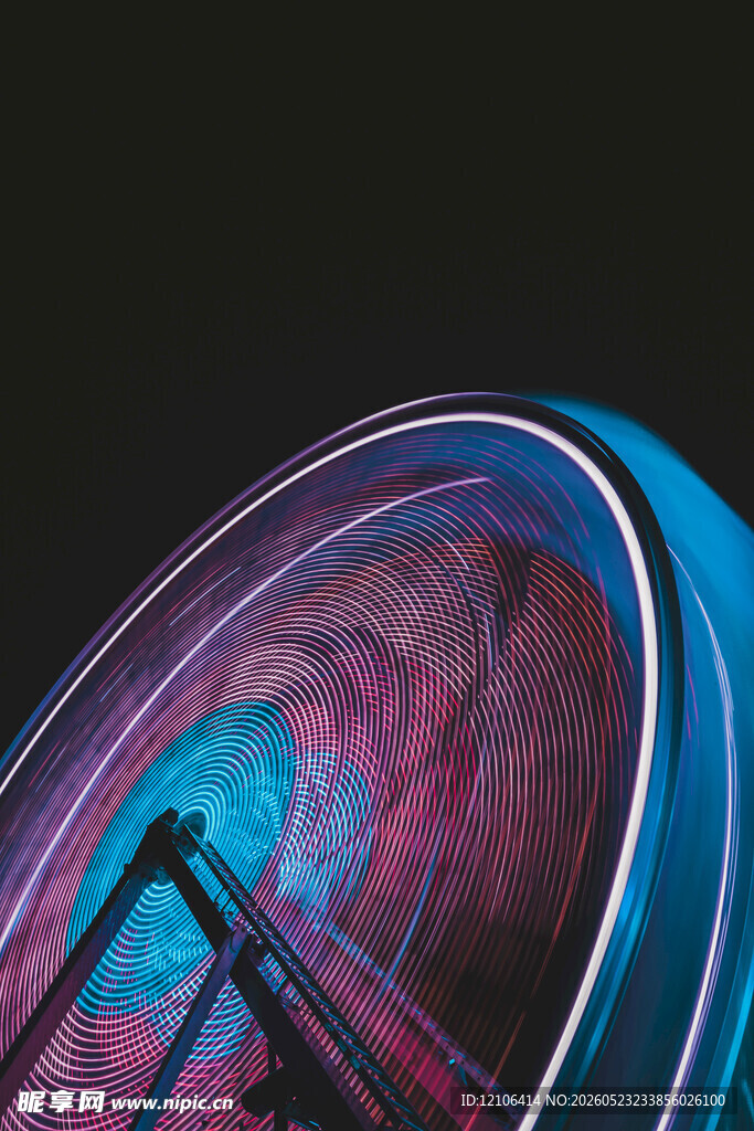 梦幻旋转摩天轮夜景