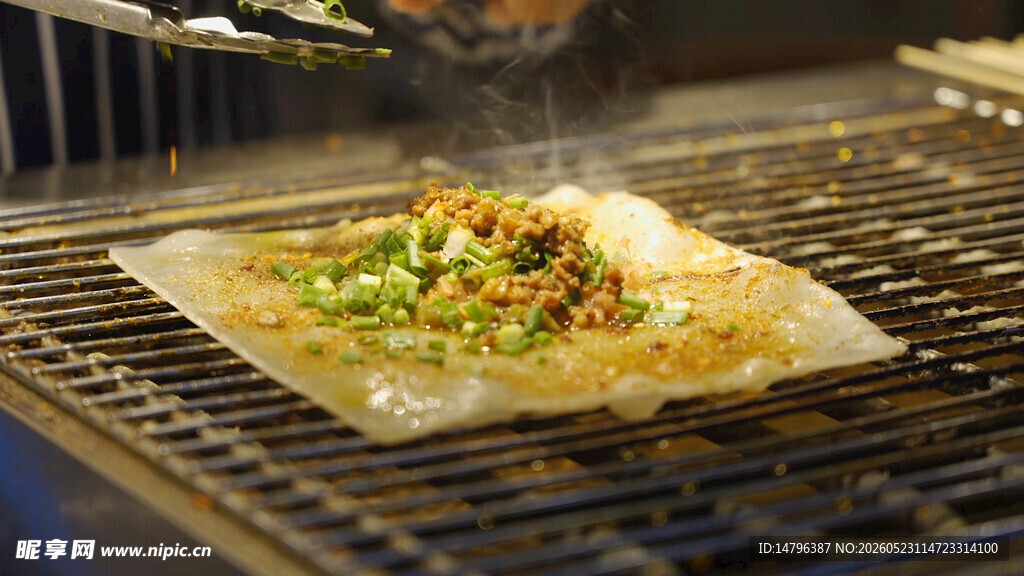 铁板上的美味蔬菜料理
