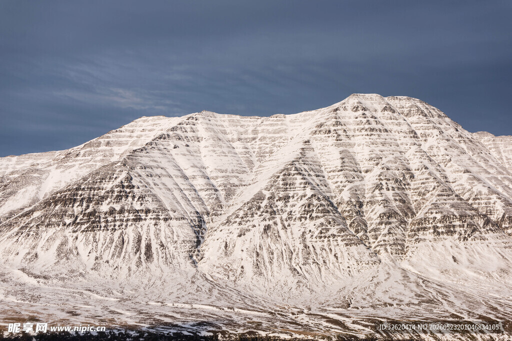 壮丽雪山景观