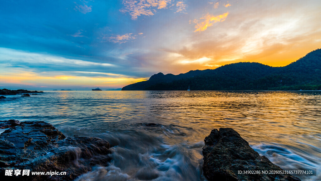 海边绚丽日落美景