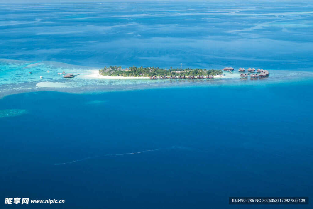 美丽海岛碧海蓝天中的净土