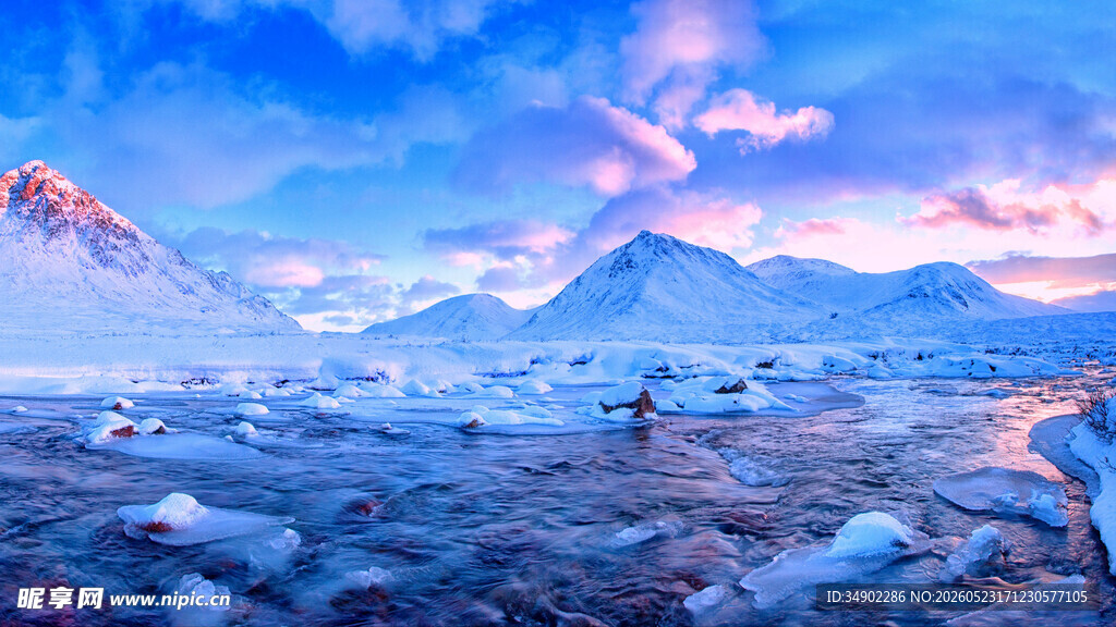壮丽雪山景观