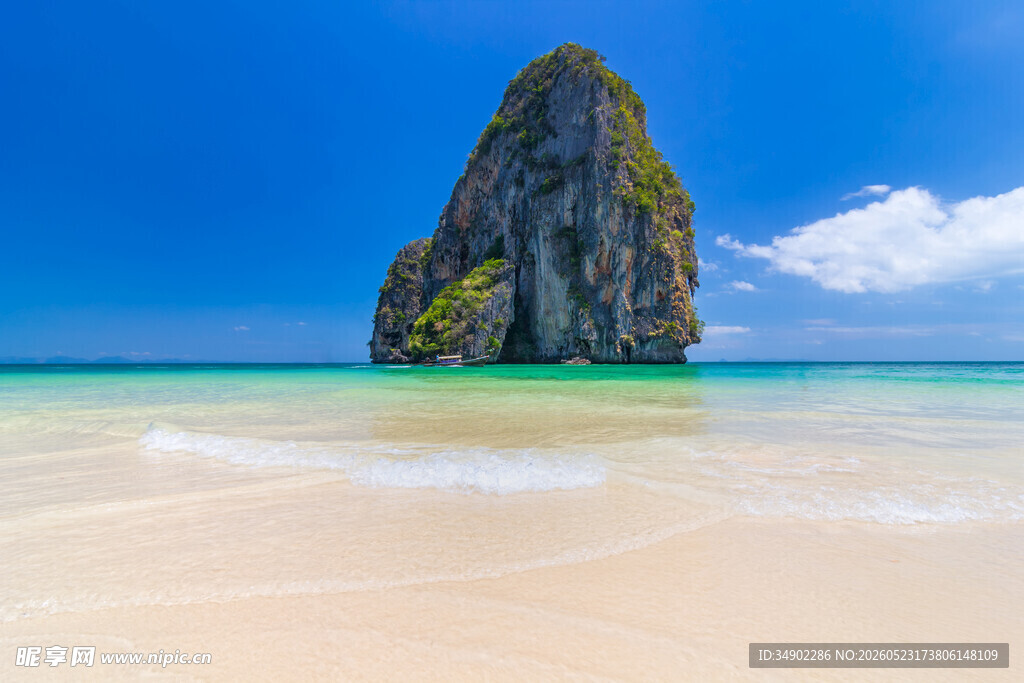 海边孤岩美景