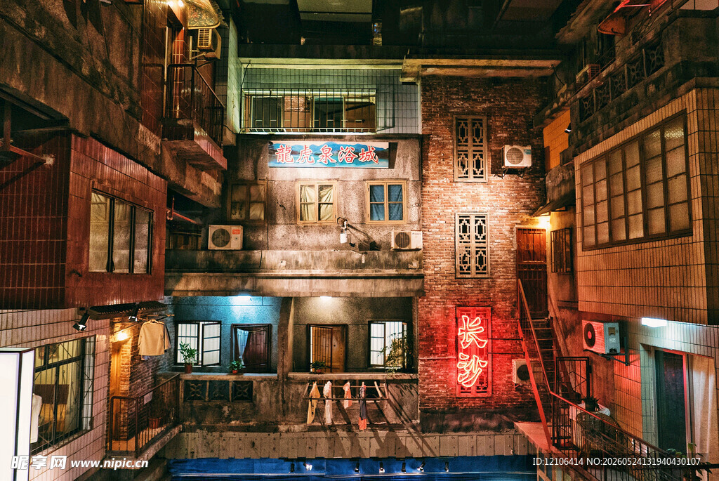 复古风市井夜景小巷画面