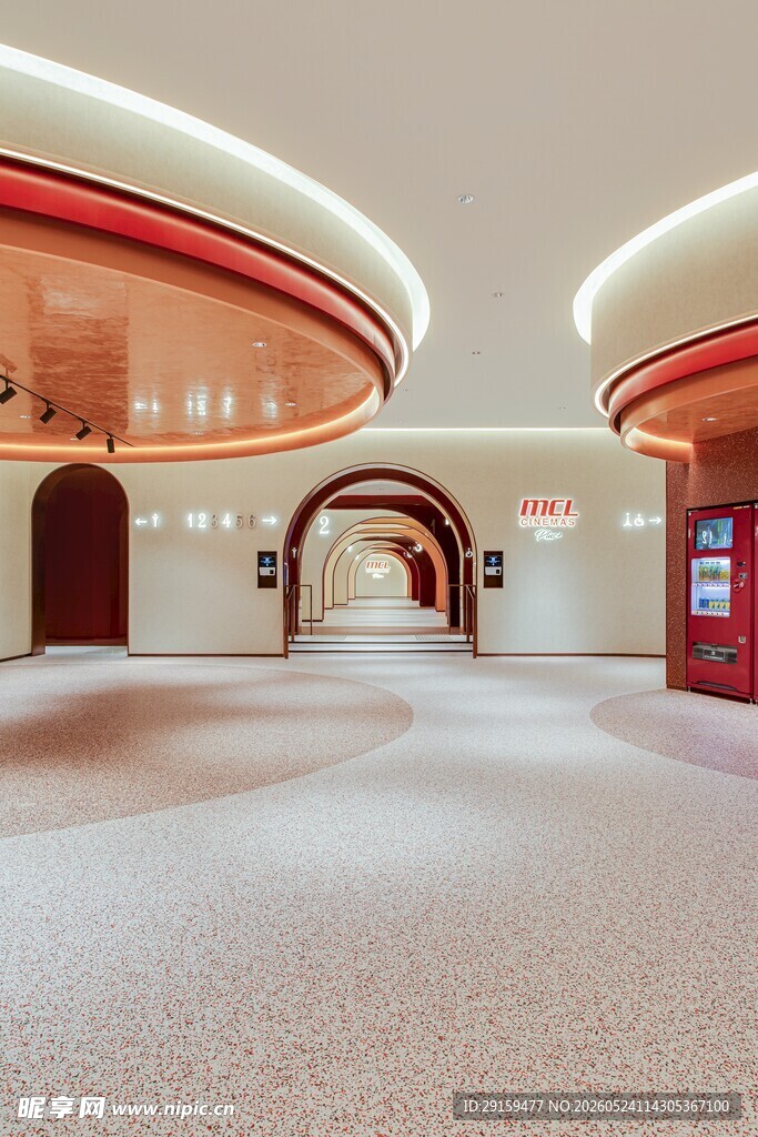 现代风格弧形大厅空间
