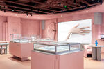 粉色系珠宝展示空间