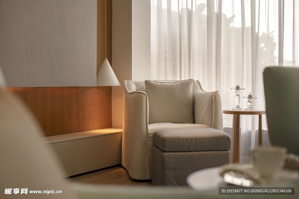 现代简约风格舒适客厅一角
