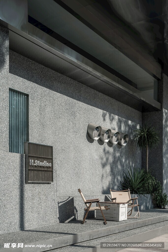 现代风建筑外的休闲角落
