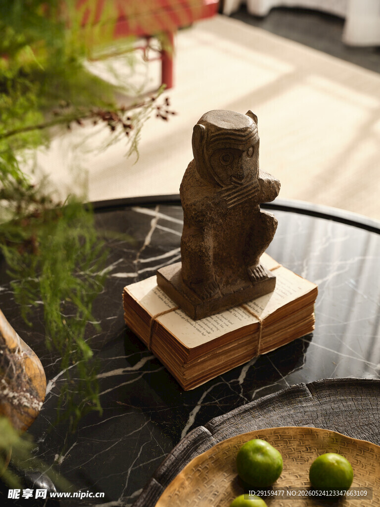 古朴石兽摆件