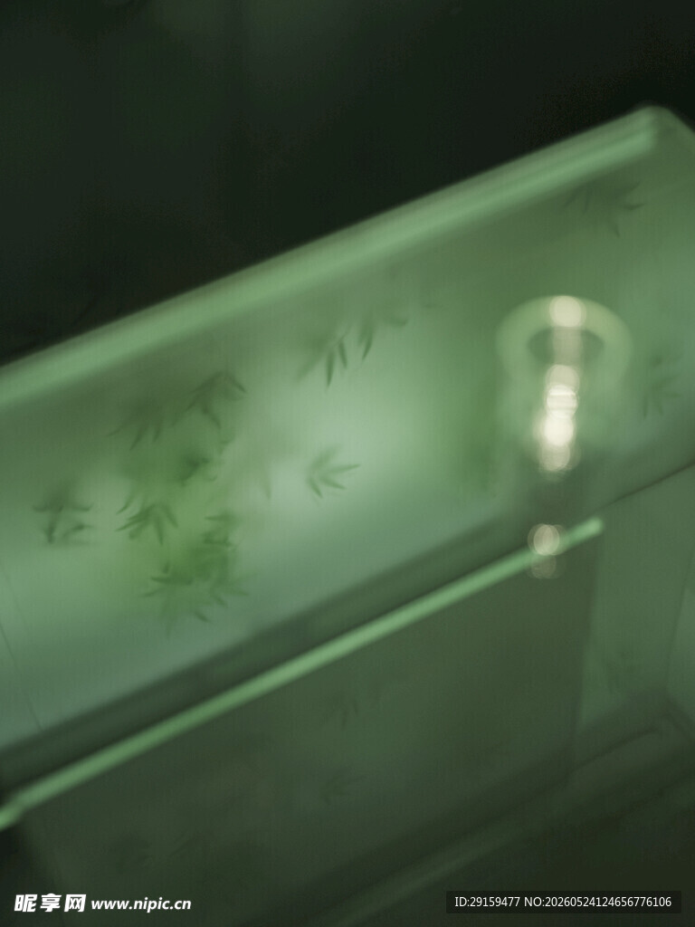 显微镜下的微观世界景象