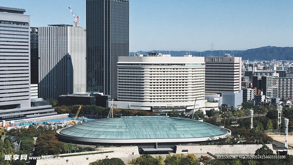城市中的现代建筑景观