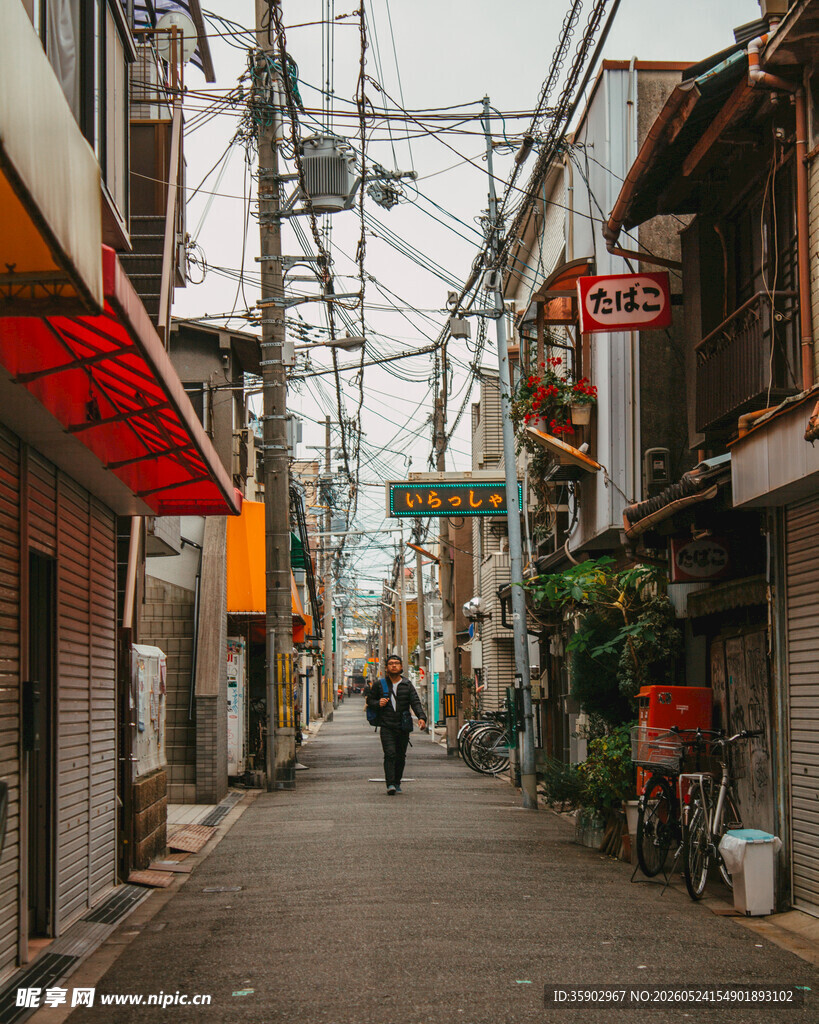 日式小巷街景
