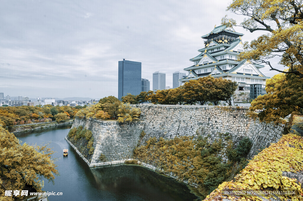 大阪城公园河畔美景
