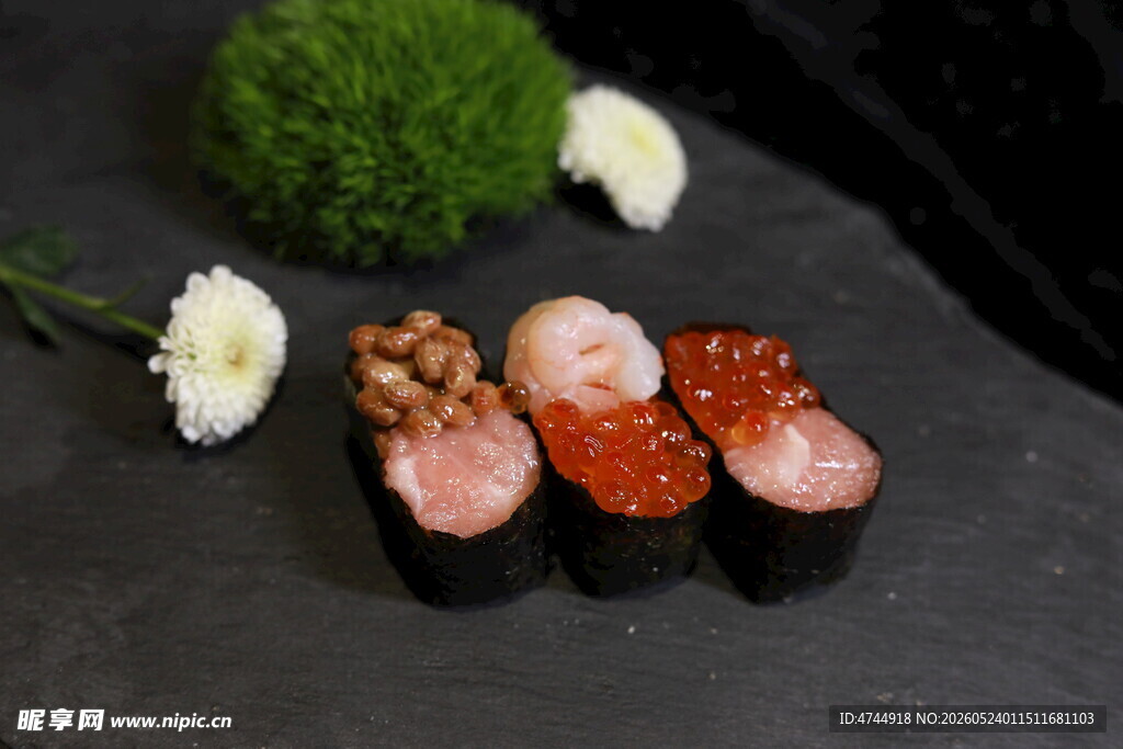 美味寿司拼盘展示