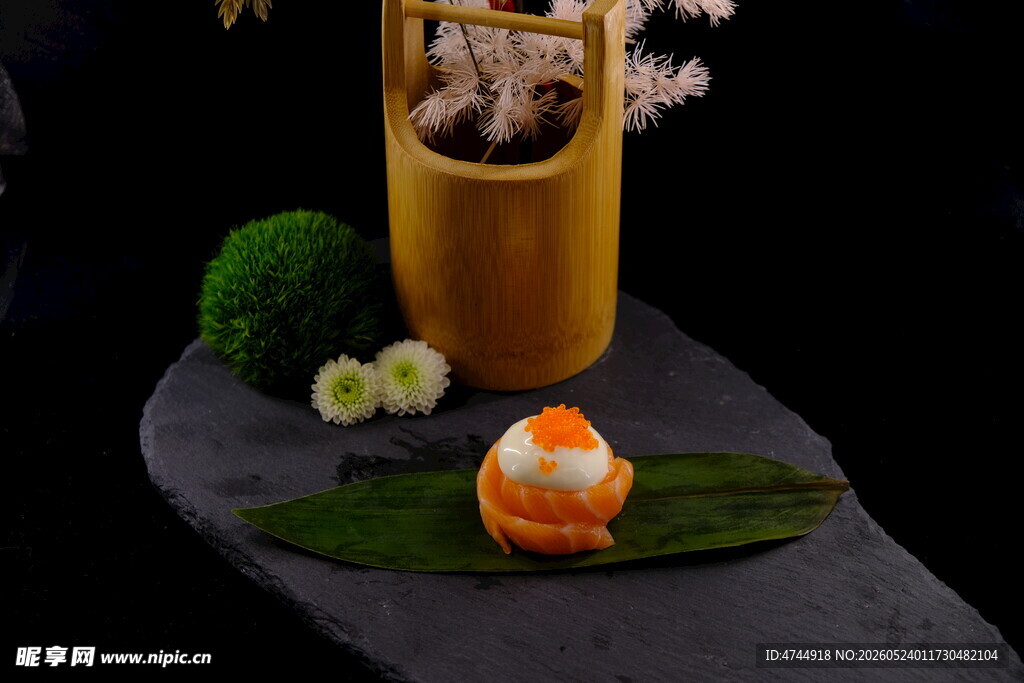 精致寿司摆盘美食展示