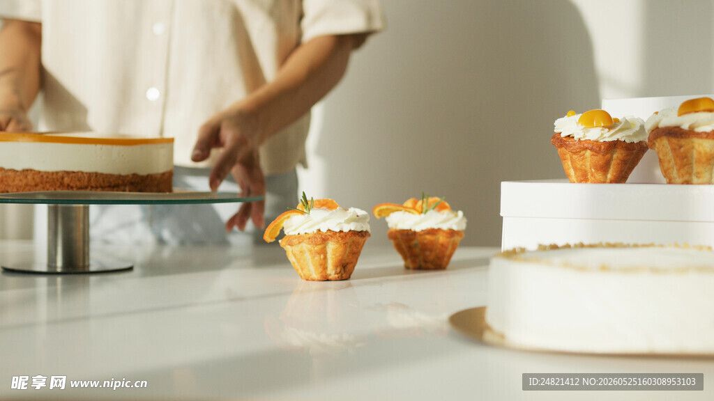 烘焙场景中的美味糕点