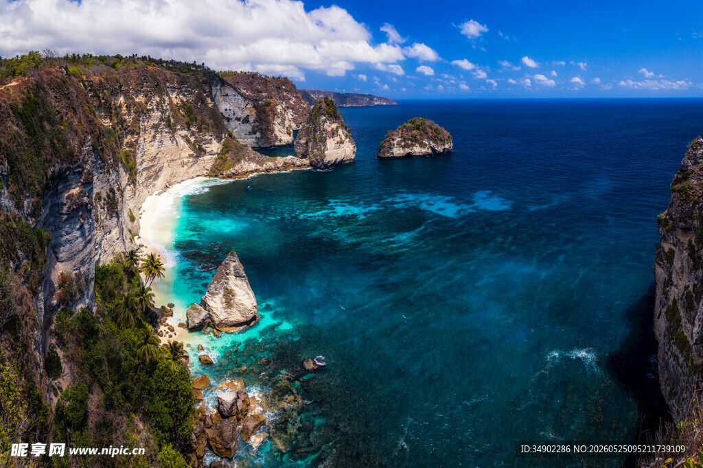 绝美海岛悬崖海岸风光