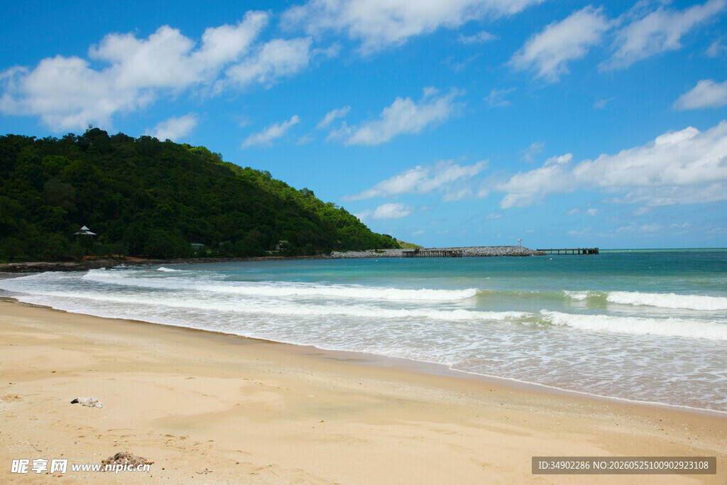 美丽海滨沙滩风景