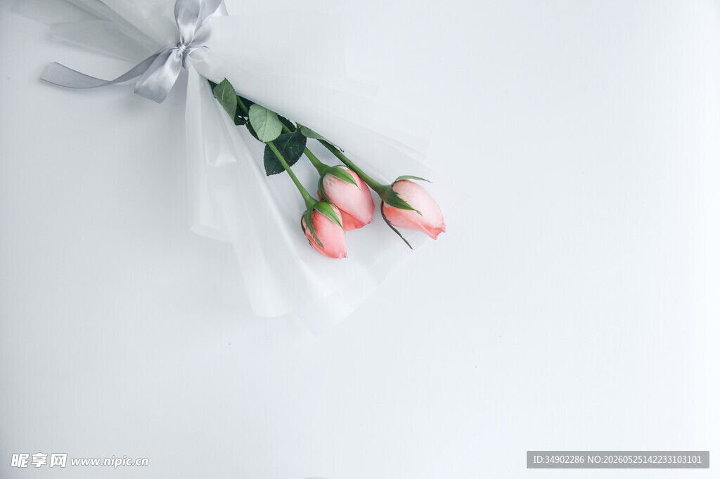 粉色小花束
