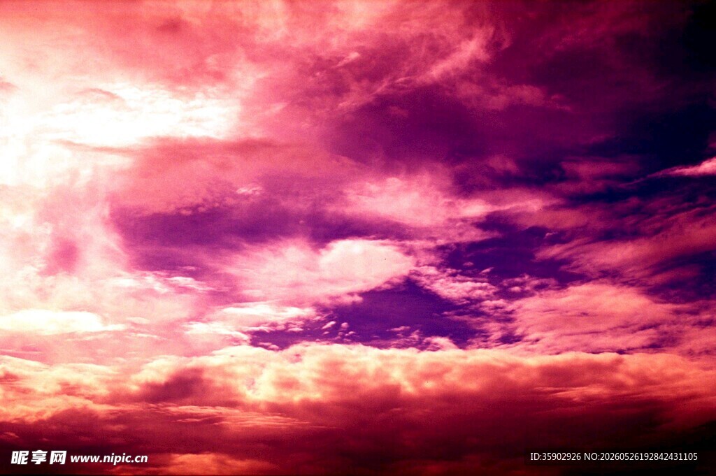 梦幻紫霞天空美景