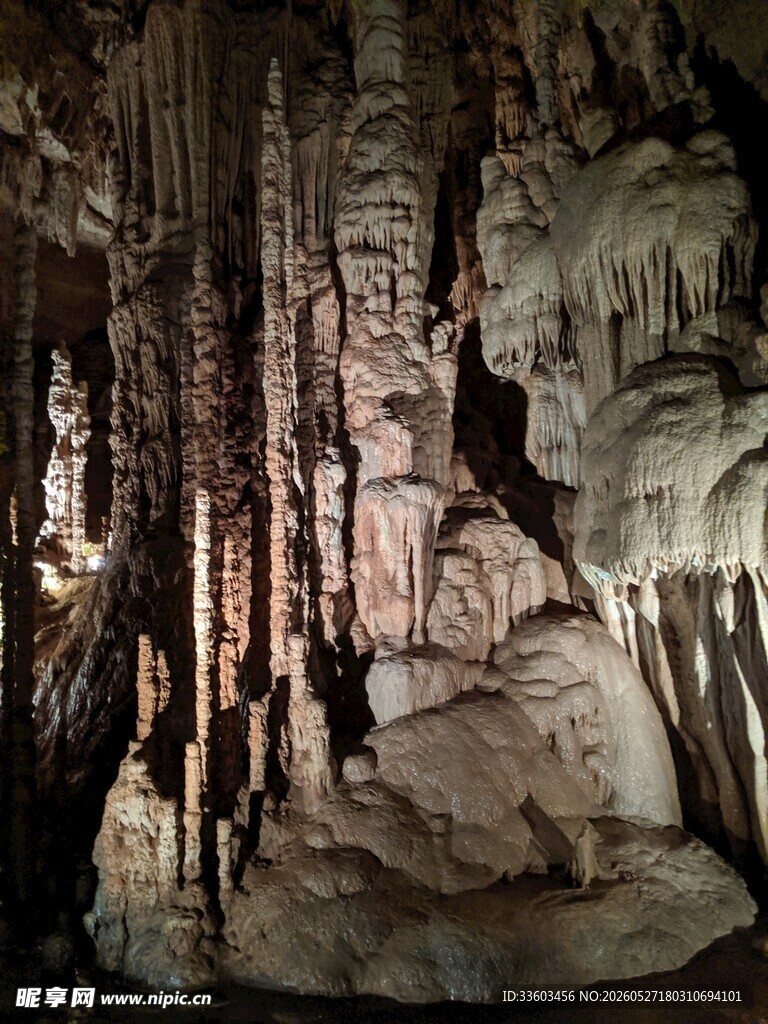 奇幻溶洞景观