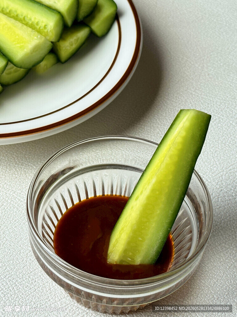 蘸酱黄瓜
