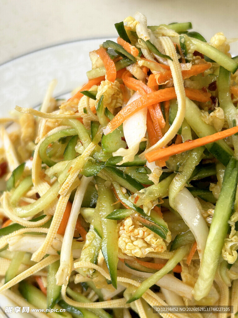 凉拌黄瓜豆腐丝