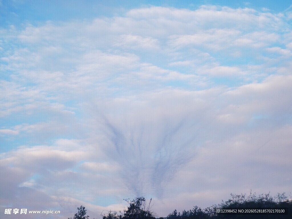 天空中的云彩