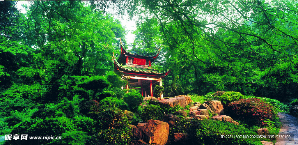 山林中的中式亭阁景观